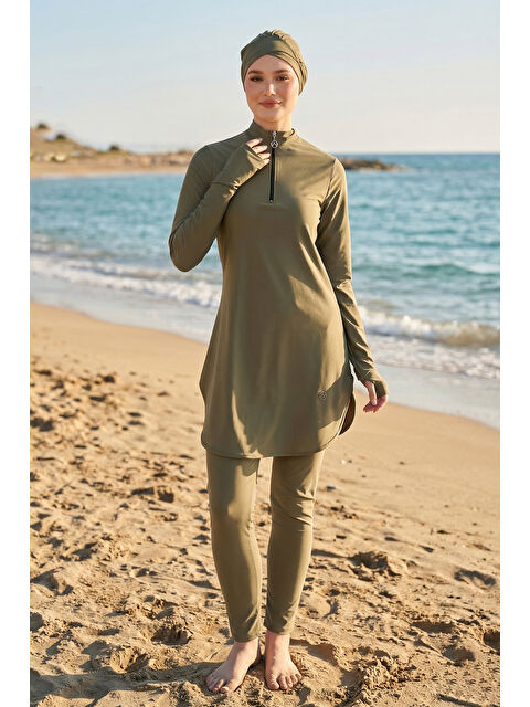 Haliç Mayo Elastanlı Yarım Fermuarlı Bilek Geçirme Detay Tam Kapalı Tesettür Mayo 6174 Haki