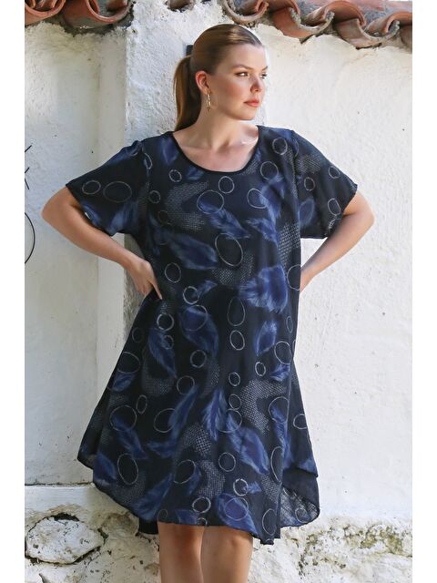 Chiccy İtalyan Lacivert Havuz Yaka Kısa Kol Allover Baskılı Casual Dokuma Elbise 110 75 - S000416129-21164