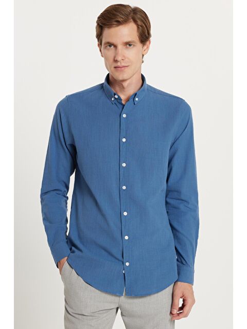 TUDORS Erkek Slim Fit Dar Kesim %100 Pamuk Keten Doku Düğmeli Yaka Koyu Petrol Gömlek - S000519162-20019