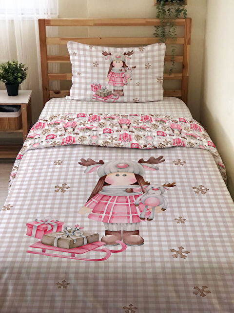 Evmila Sevimli Kız Desenli Çarşafsız 2 li Takım Baskılı Tek Kişilik Nevresim Takımı 160x220 cm Pembe - S000291155-23173