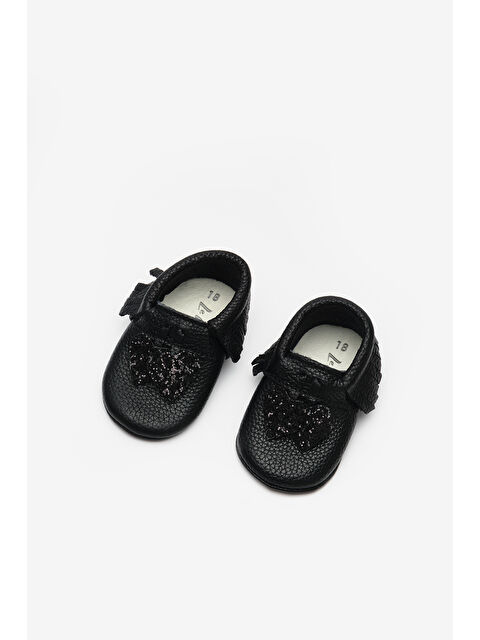 Le Mabelle Siyah Kalp Figürlü Kız Bebek Deri Makosen