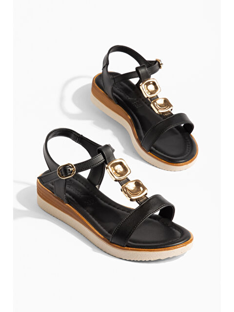 Daxtors D0761 Günlük Ortopedik Metal Aksesuarlı Kadın Sandalet