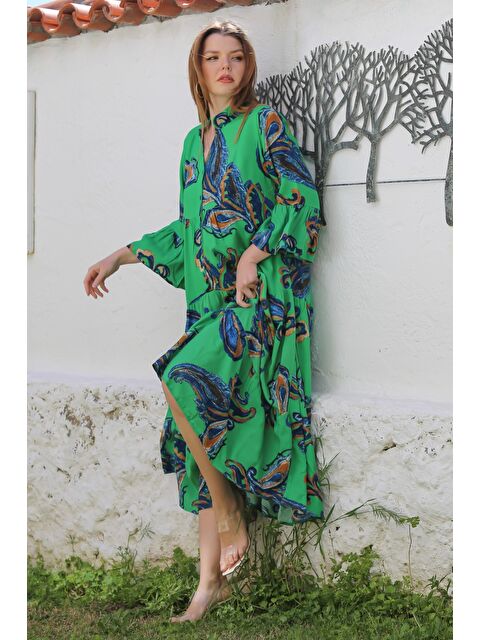 Chiccy Yeşil V Yaka Fırfırlı Kol Şal Desenli Düğmeli Eteği Fırfırlı Casual Viskon Dokuma Elbise 135 60 - S000468897-18194