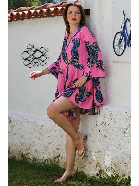 Chiccy Pembe V Yaka Fırfırlı Kol Şal Desenli Düğmeli Eteği Fırfırlı Casual Viskon Dokuma Elbise 95 60 - S000468903-20024