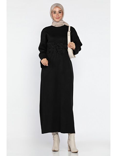 Julude Bisiklet Yaka Çiçek Figürlü Tesettür Triko Elbise - S000470430-19351