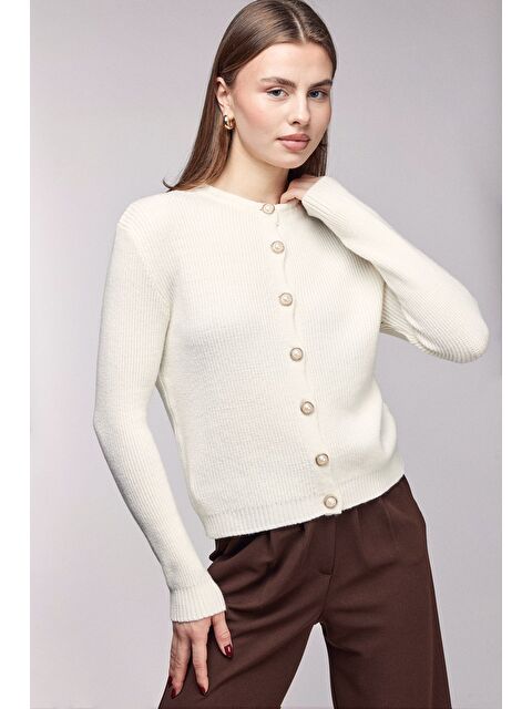 Saade Ekru Bisiklet Yaka İnci Düğmeli Fitilli Triko Hırka - S000506630-20063