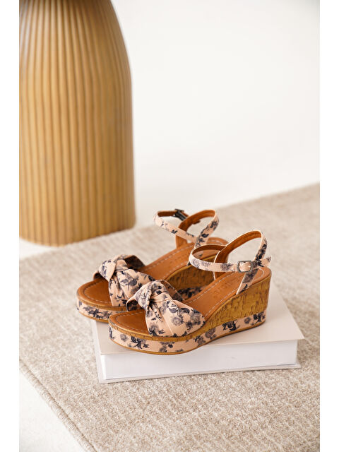 Daxtors D02019 Günlük Kadın Klasik Dolgu Topuklu Ayakkabı - S000386073-19291