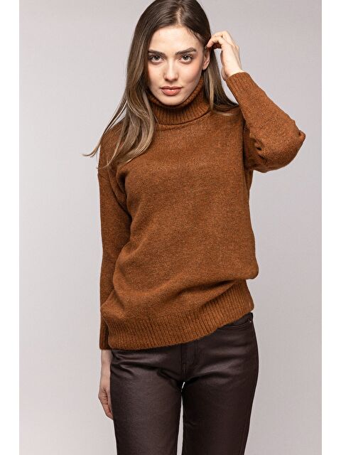 Saade Kahverengi Balıkçı Yaka Oversize Triko Kazak - S000506637-19413