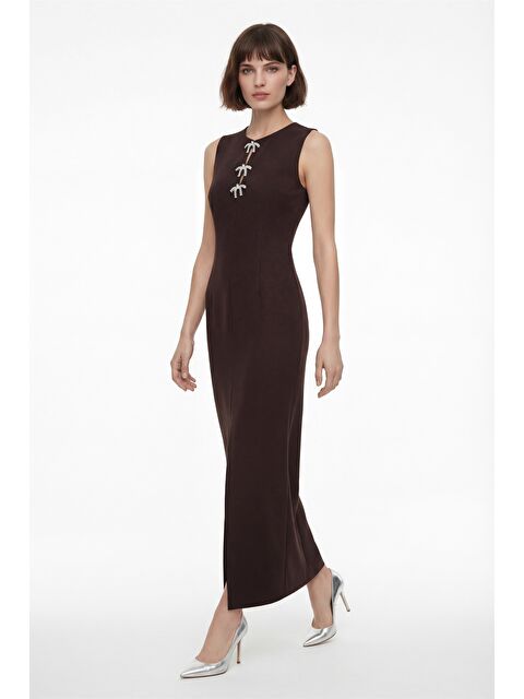 Lafaba Kadın Kahverengi Yırtmaçlı Aksesuar Detay Maxi Abiye Elbise - S000504599-19413
