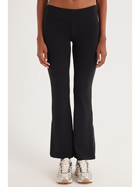 TUDORS Kadın Slim Fit Dar Kesim Modal Kumaş İspanyol Paça Siyah Pantolon - S000523024-19351