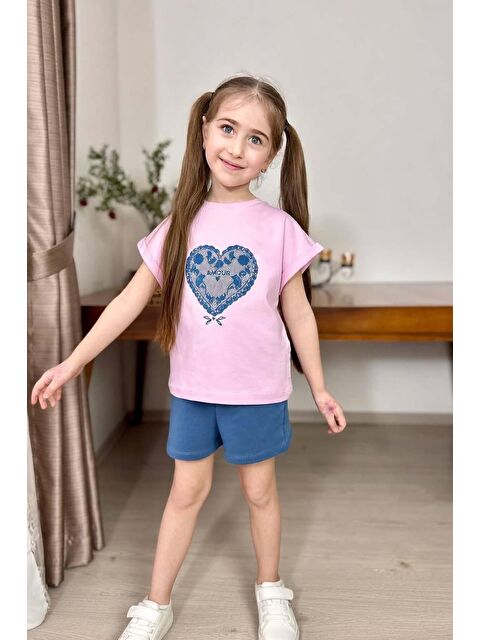 Riccotarz Kız Çocuk Göğsünde Dantel İşleme Kalp Detaylı Pembe T-Shirt Beli Lastikli Şortlu Takım