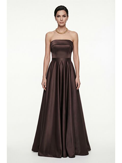 Lafaba Kadın Kahverengi Dar Kalıp Straplez Saten Kloş Abiye Elbise - S000413707-19413