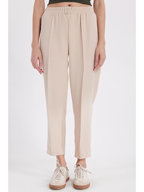 TUDORS Kadın Relax Fit Rahat Kesim Yüksel Bel Düz Paça Beli Lastikli Açık Bej Pantolon - S000523043-19927