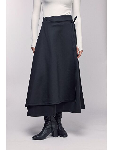 Saade Siyah Yüksek Bel Bağlamalı Katmanlı Görünüm Scuba Etek - S000504789-19351