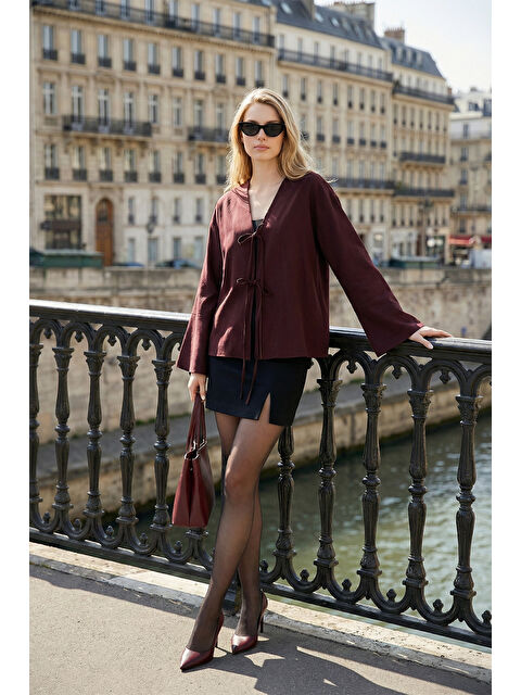 Lela Pamuklu Relaxed Fit Bağlamalı Yırtmaçlı Kol Detaylı Gömlek 6925425 - S000500880-20036