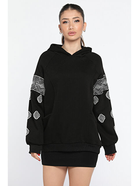 Gülseli Kadın Kapüşonlu Şardonlu Kol Nakışlı Sweatshirt - S000326473-19351