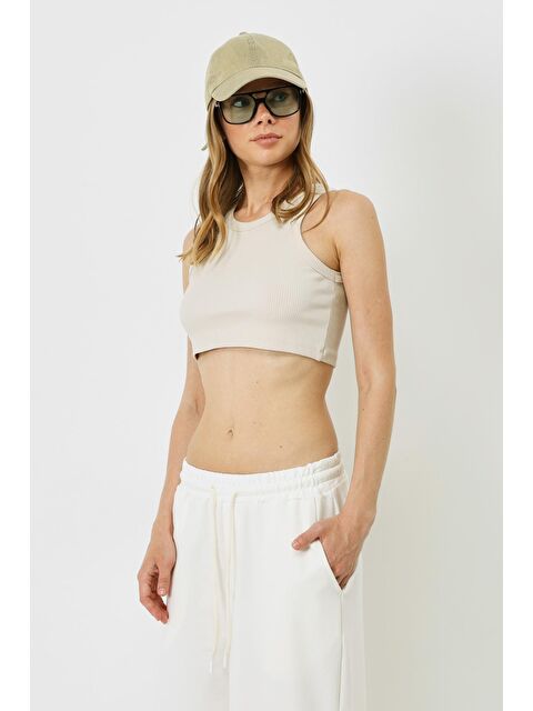 C&City Kadın Halter Yaka Fitilli Esnek Mini Crop Atlet 924 Bej - S000226328-19928