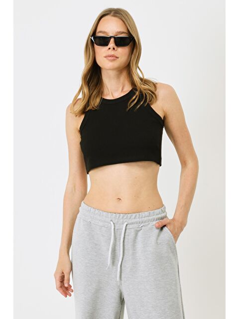 C&City Kadın Halter Yaka Fitilli Esnek Mini Crop Atlet 924 Siyah - S000226328-19351