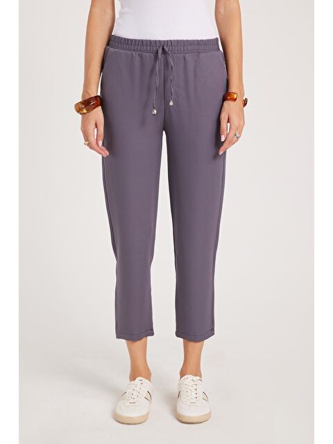 TUDORS Kadın Relax Fit Rahat Kesim Yüksel Bel Dar Paça Beli Lastikli Bağcıklı Antrasit Pantolon - S000523073-29666