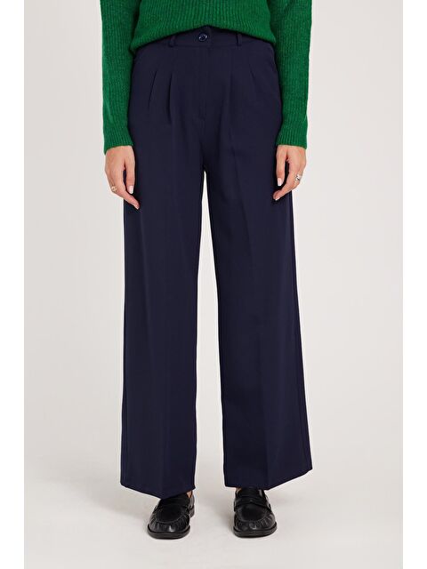 TUDORS Kadın Regular Fit Klasik Kesim Yüksel Bel Geniş Paça Lacivert Pantolon - S000522944-21164
