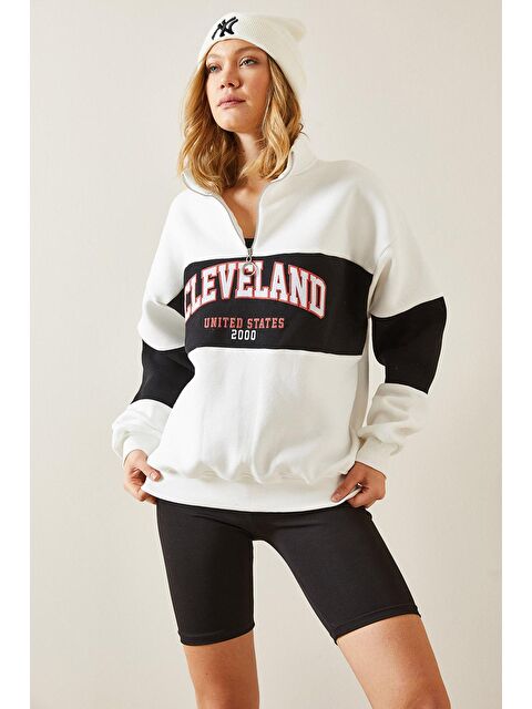 Xhan Beyaz Fermuar Detaylı Baskılı Sweatshirt - S000120186-20063