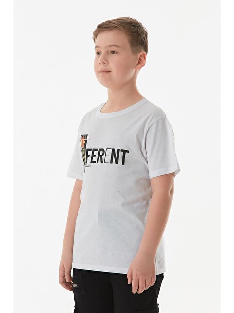 Fullamoda %100 Pamuk Different Yazı Baskılı Bisiklet Yaka Erkek Çocuk Tişört - S000422015-20063