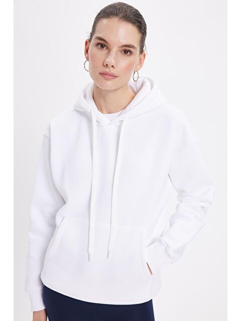 TUDORS Kadın Oversize Geniş Kesim Pamuklu Yumuşak Dokulu İçi Polarlı Basic Beyaz Kapüşonlu Sweatshirt - S000523112-20063