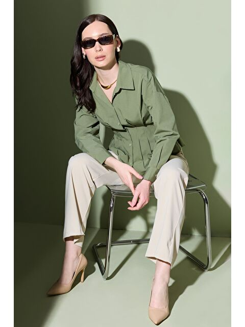 Fullamoda Pensli Belden Oturtmalı Pileli Gömlek