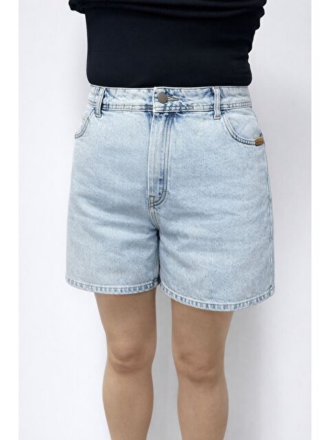 carla10 Büyük Beden Açık Mavi Jean Şort - S000506695-17437