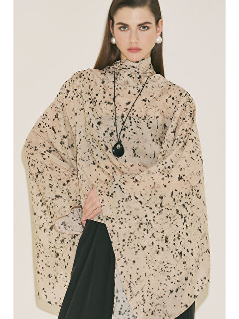 Manuka Şal Detaylı Desenli Bluz Animal