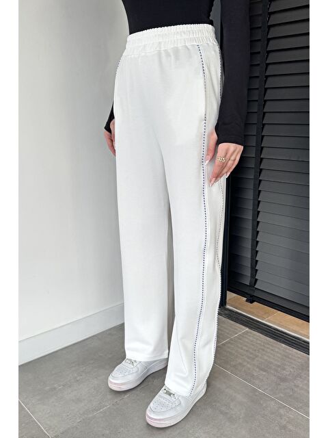 Gülseli Kadın Bel Lastikli Yan Şerit Detaylı Pantolon - S000517435-6353