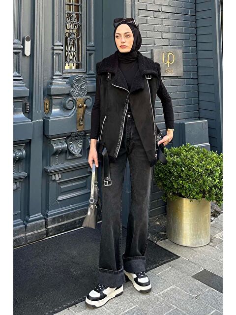 Lamelif Kürk Detaylı Süet Yelek Siyah