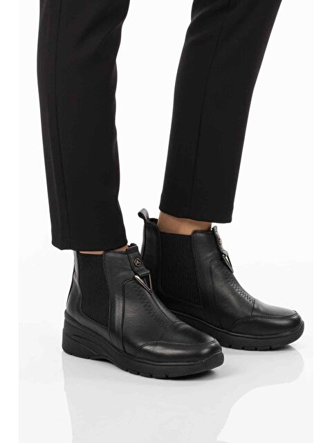 Ayakmod Siyah Hakiki Deri İçi Polarlı Darbe Emici Anatomik Kadın Bot 4153 Z - S000483689-19351