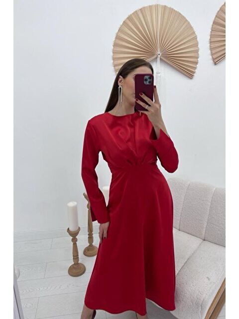 Jane's Kırmızı Saten Uzun Elbise