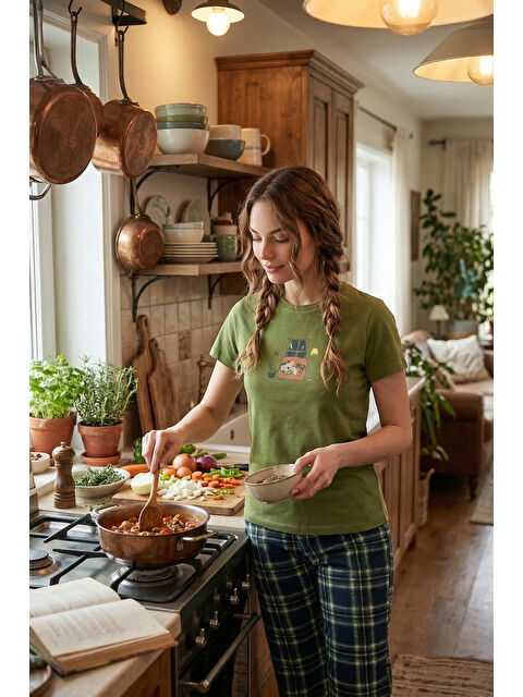 Lela % 100 Pamuk Regular Fit Desenli Bisiklet Yaka Kadın Pijama Takımı 65790784