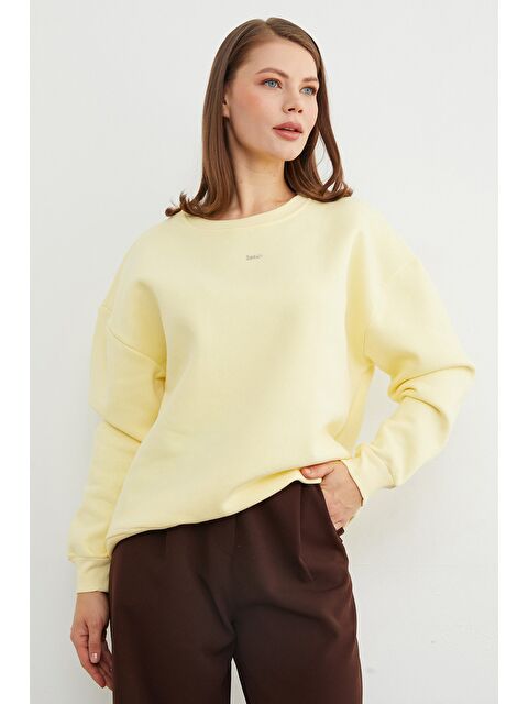 Fullamoda Love Aksesuarlı Bisiklet Yaka Oversize Sweatshirt - S000450838-20072