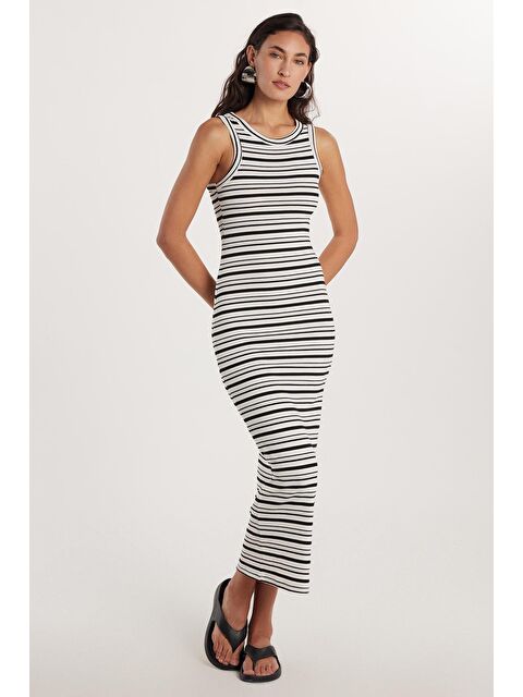 TUDORS Kadın Slim Fit Dar Kesim Sıfır Kol Bisiklet Yaka Çizgili Elbise - S000520524-23173