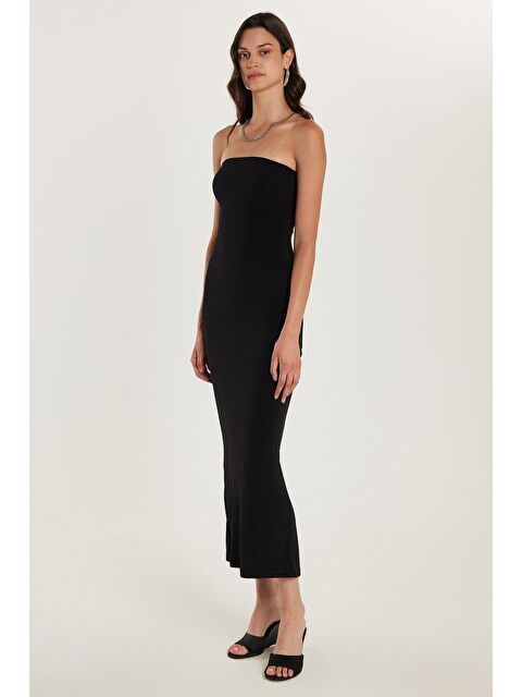 TUDORS Kadın Slim Fit Dar Kesim Straplez Arka Yırtmaç Detaylı Siyah Midi Elbise - S000520531-19351