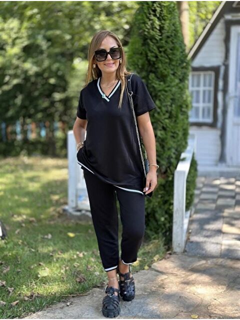 Jane's Kadın Kısa Kollu V Yakalı Iki Iplik Bluz Ve Pantolon Ikili Takım