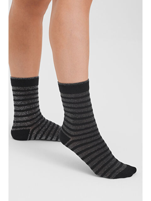 FORWENA 2'li Paket Çizgili Simli Modal Siyah Ve Beyaz Renk Dikişsiz Simli Kadın Soket Çorap - S000369921-23173