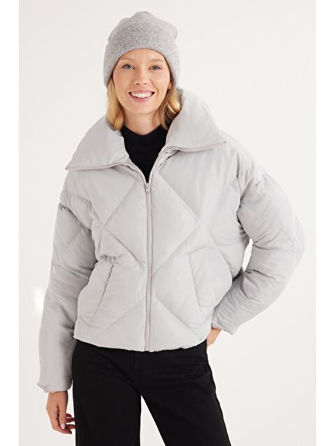 TUDORS Kadın Oversize Geniş Kesim Şişme Dik Yaka Gri Mont - S000523125-20600