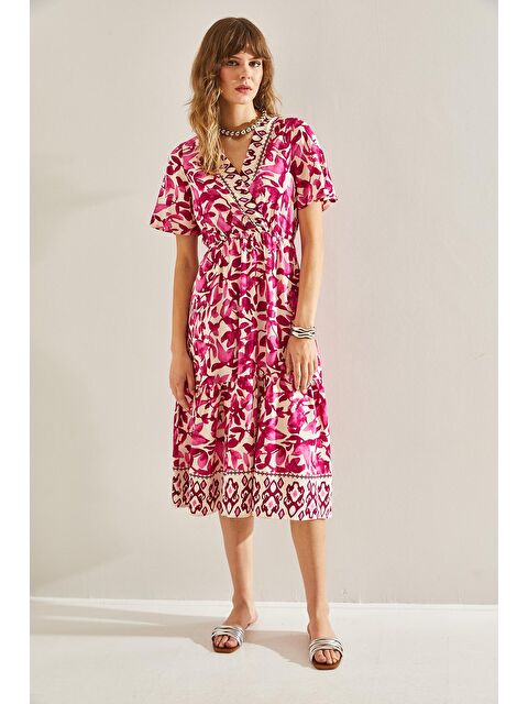 SHADE Kadın Anvelop Yaka Beli Büzgülü Eteği Fırfır Detaylı Elbise - S000235608-20024