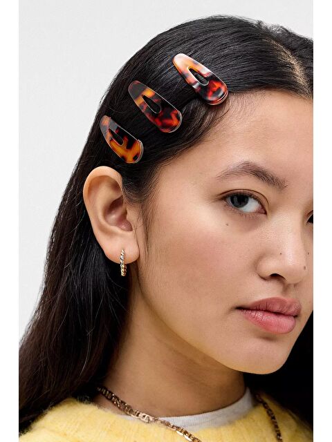 New Obsessions Kaplumbağa Sırtı Akrilik Üçgen Çıtçıt Toka 2'li Paket - S000502649-14955