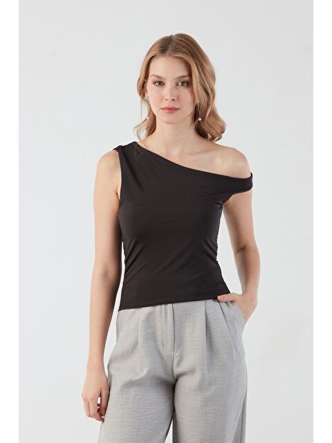 Fullamoda Yanları Drapeli Tek Kol Bluz - S000380610-19351