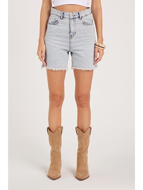 TUDORS Kadın Regular Fit Klasik Kesim Pamuklu Açık Mavi Jean Jean Şort - S000523134-17437