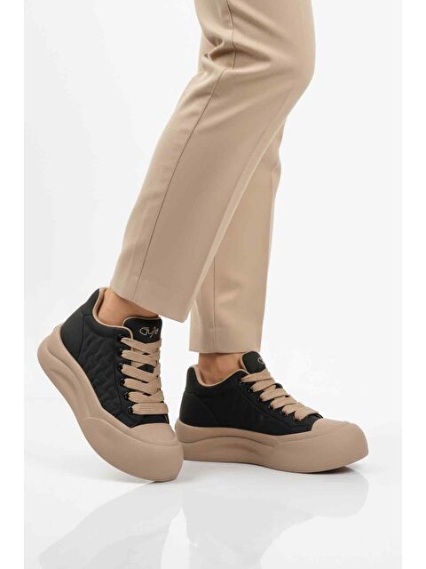 Guja Siyah Bağcıklı Kaymaz Taban Kadın Sneaker Bot 25K426-1 Z - S000483704-19351