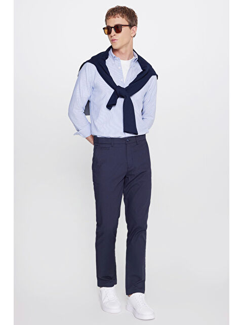 Altınyıldız Classics Erkek Lacivert Pamuklu Slim Fit Dar Kesim Yan Cepli Armürlü Esnek Casual Pantolon