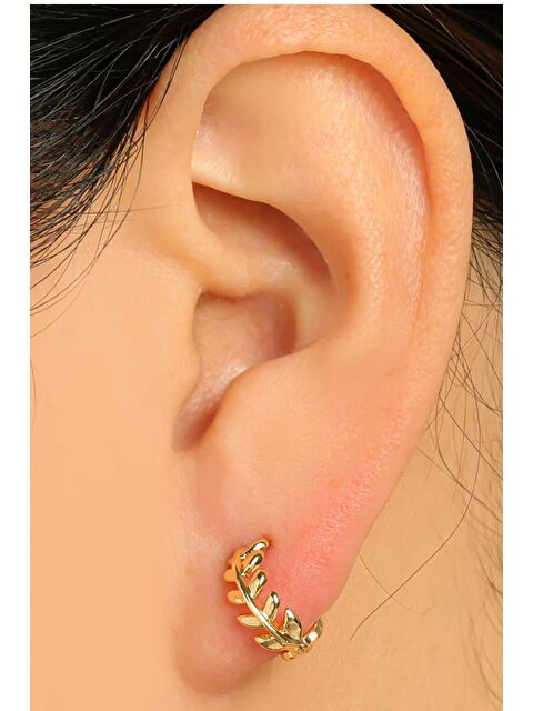 New Obsessions 18K Altın Kaplama Mini Yaprak Motifli Halka Küpe - S000446022-20076