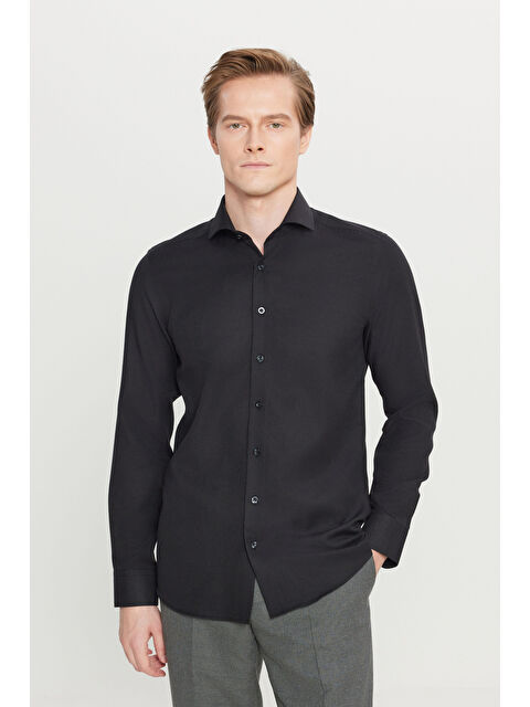 Altınyıldız Classics Erkek Siyah Pamuklu Oxford Tailored Slim Fit Dar Kesim Küçük İtalyan Yaka Armürlü Gömlek