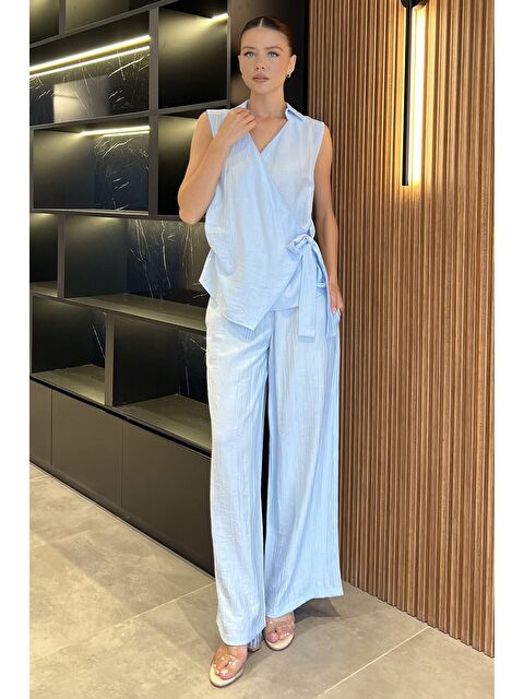 Gülseli Kadın Kruvaze Yaka Bağlama Detaylı Bluz Pantolon İkili Takım - S000425475-17234
